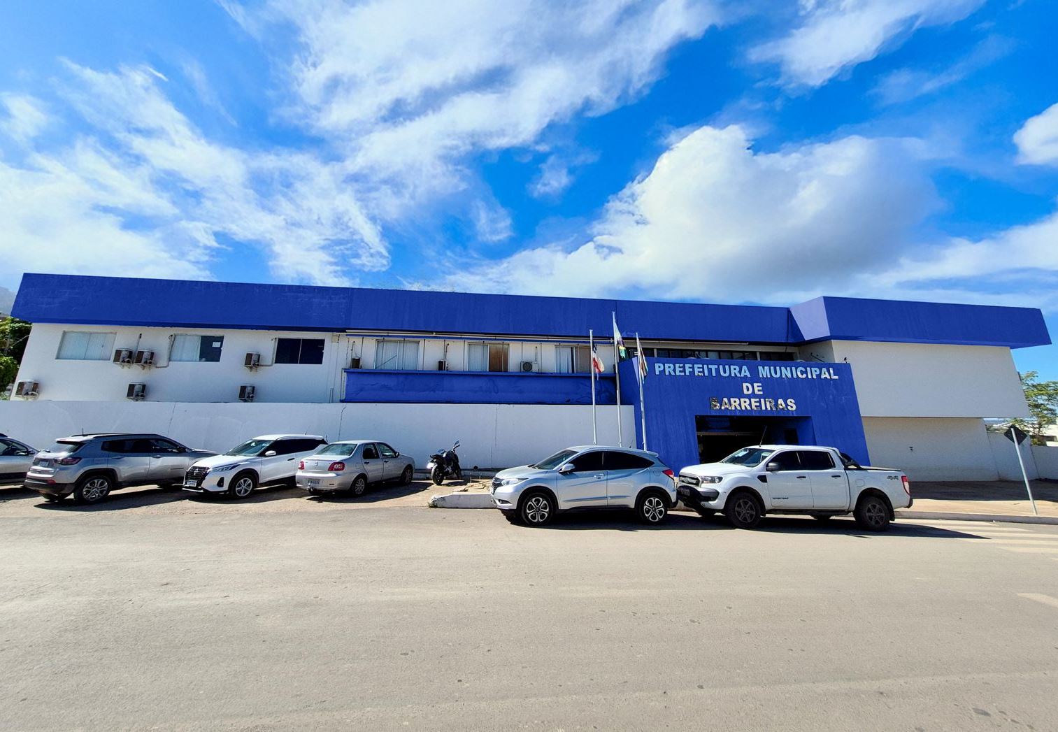 Prefeitura de Barreiras fixa expediente das 8h às 14h